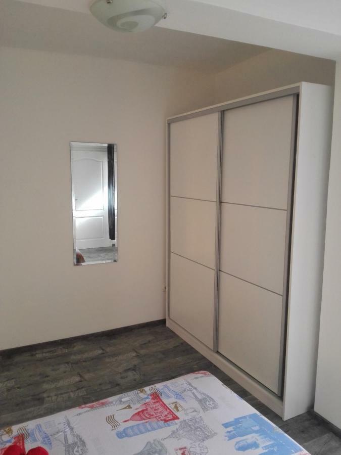 Apartment "M&M" Free Parking Solin Ngoại thất bức ảnh